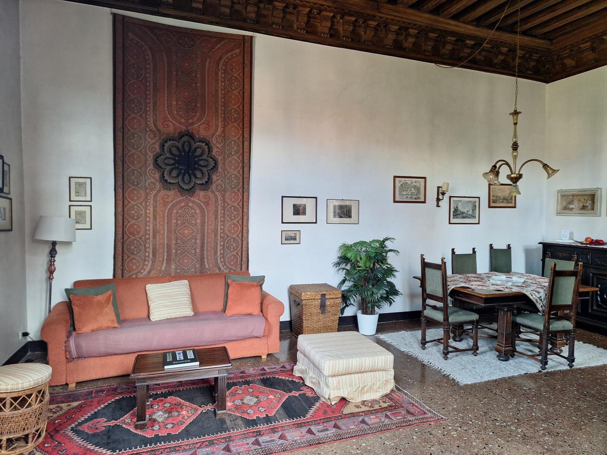 Appartamenti Inside Palazzo Foscarini เวนิส ภายนอก รูปภาพ