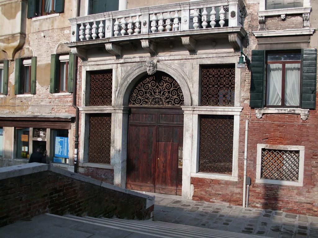 Appartamenti Inside Palazzo Foscarini เวนิส ภายนอก รูปภาพ